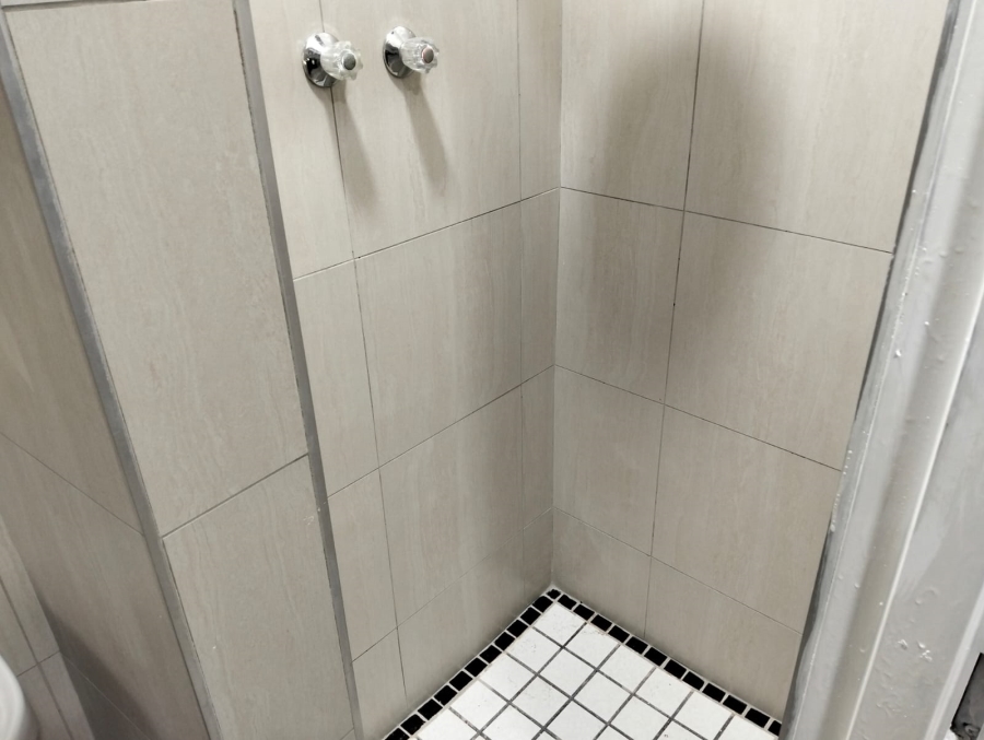 To Let 4 Bedroom Property for Rent in Glen Marais Gauteng