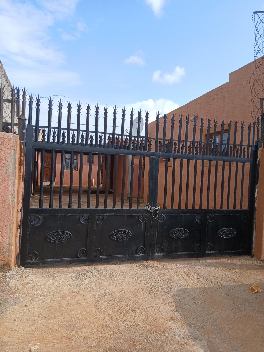 2 Bedroom Property for Sale in Daveyton Gauteng