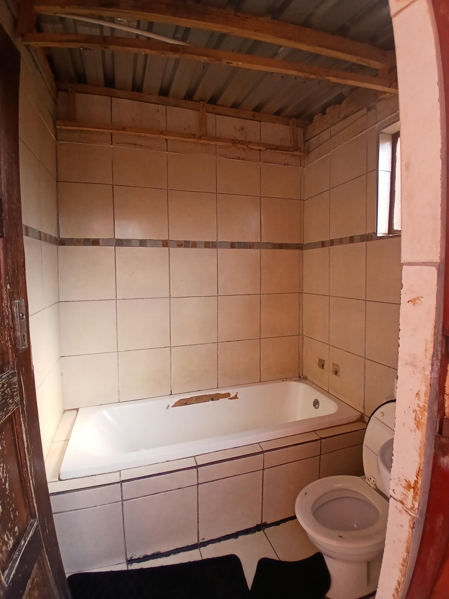 2 Bedroom Property for Sale in Daveyton Gauteng