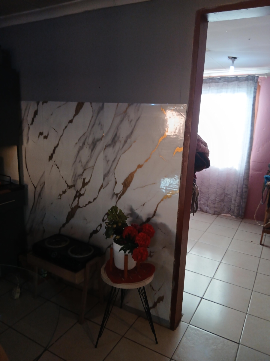 2 Bedroom Property for Sale in Daveyton Gauteng