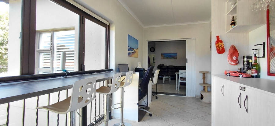 2 Bedroom Property for Sale in Goedeburg Gauteng