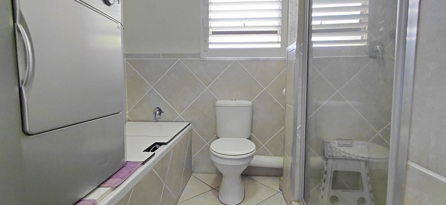 2 Bedroom Property for Sale in Goedeburg Gauteng