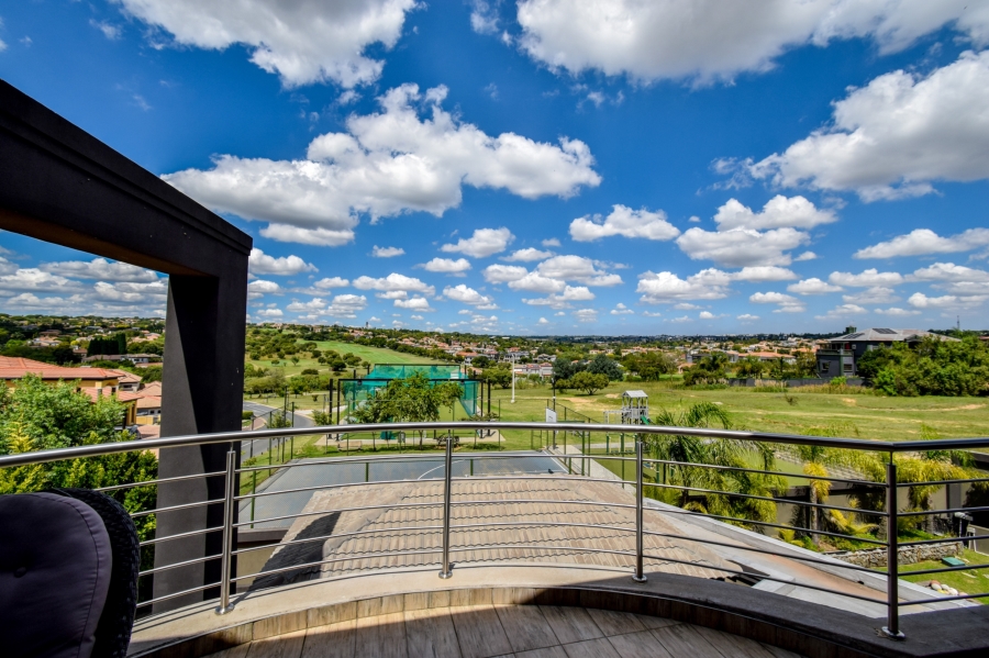 5 Bedroom Property for Sale in Blue Valley Golf Estate Gauteng