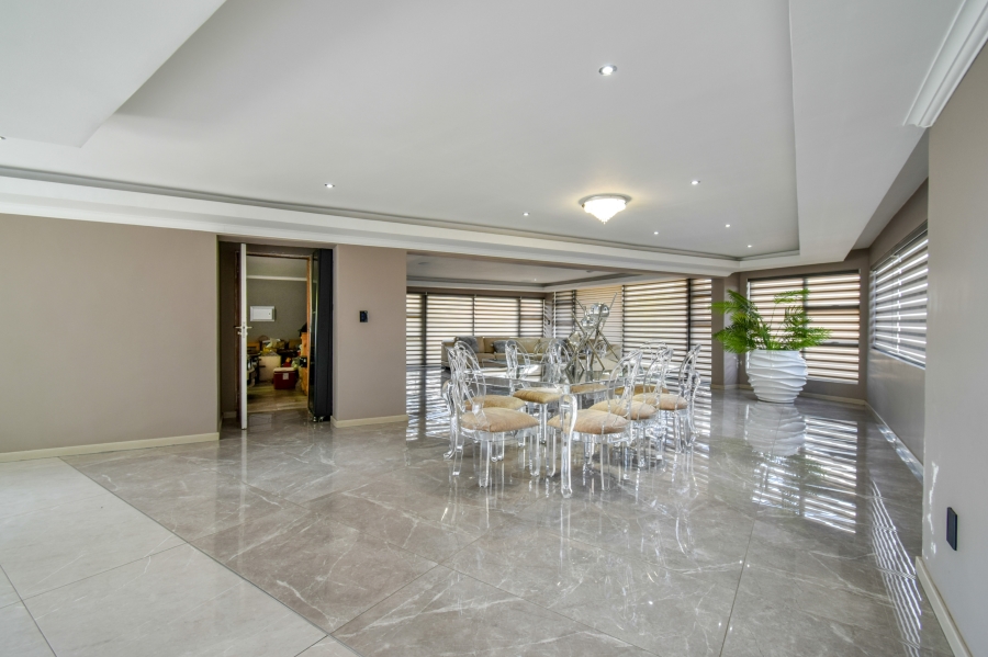 5 Bedroom Property for Sale in Blue Valley Golf Estate Gauteng