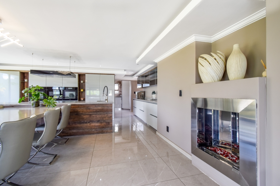 5 Bedroom Property for Sale in Blue Valley Golf Estate Gauteng