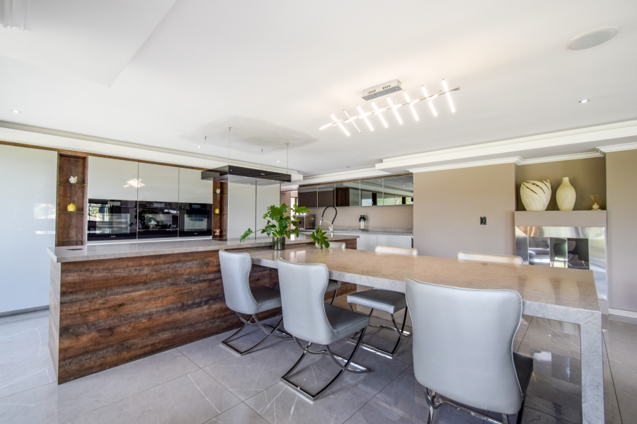 5 Bedroom Property for Sale in Blue Valley Golf Estate Gauteng