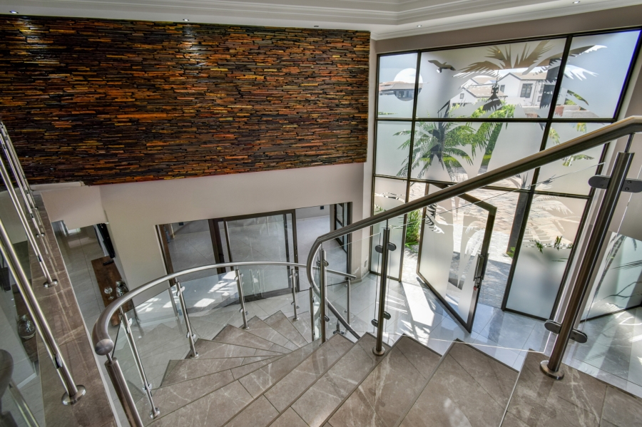 5 Bedroom Property for Sale in Blue Valley Golf Estate Gauteng