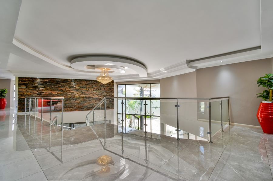 5 Bedroom Property for Sale in Blue Valley Golf Estate Gauteng