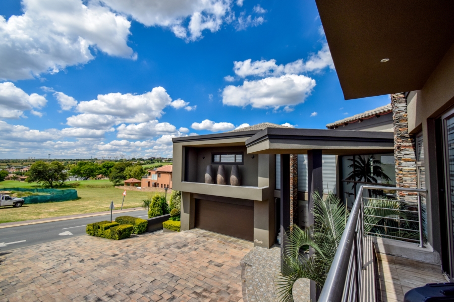 5 Bedroom Property for Sale in Blue Valley Golf Estate Gauteng