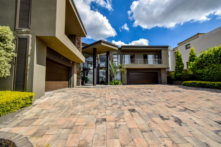 5 Bedroom Property for Sale in Blue Valley Golf Estate Gauteng