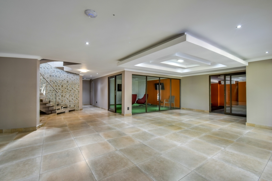 5 Bedroom Property for Sale in Blue Valley Golf Estate Gauteng