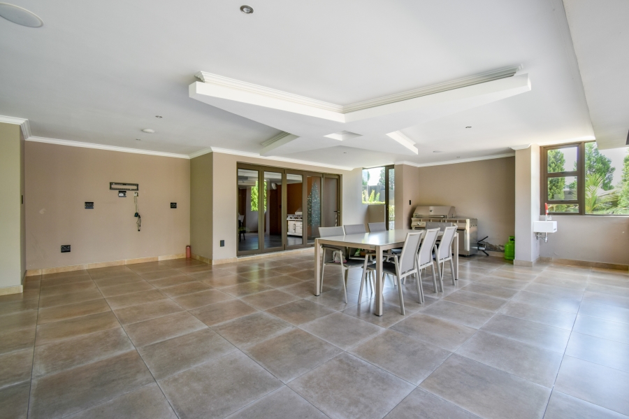 5 Bedroom Property for Sale in Blue Valley Golf Estate Gauteng