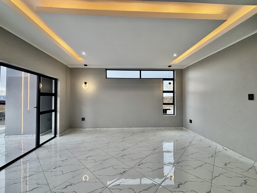 4 Bedroom Property for Sale in Six Fountains Residential Estate Gauteng