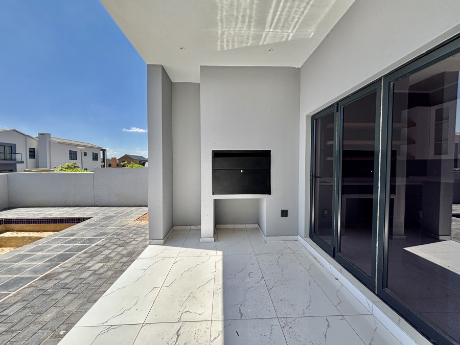 4 Bedroom Property for Sale in Six Fountains Residential Estate Gauteng