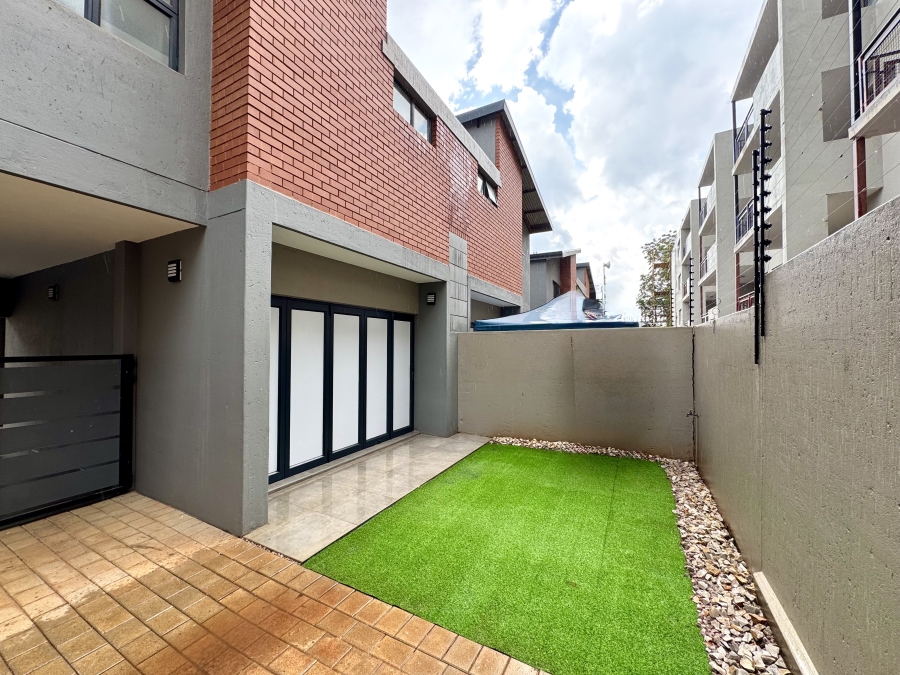 2 Bedroom Property for Sale in Brooklyn Gauteng