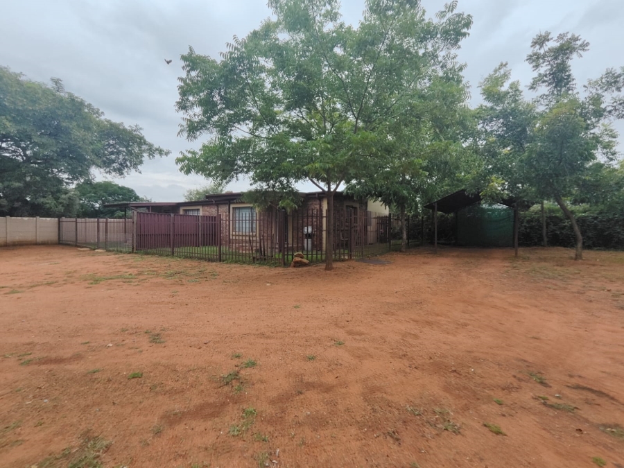 To Let 2 Bedroom Property for Rent in Highbury Gauteng