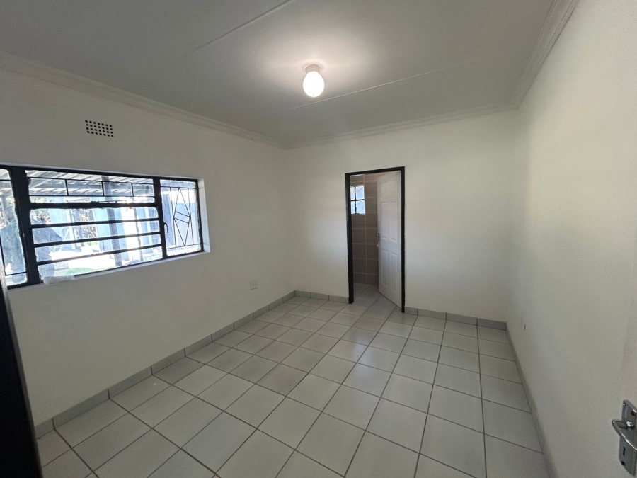To Let 1 Bedroom Property for Rent in Bedworth Park Gauteng