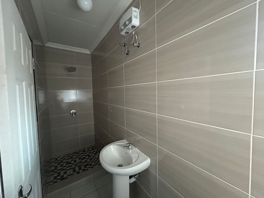 To Let 1 Bedroom Property for Rent in Bedworth Park Gauteng