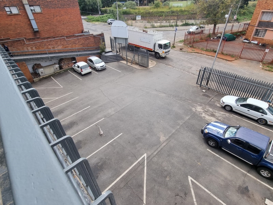 To Let commercial Property for Rent in Florida Gauteng