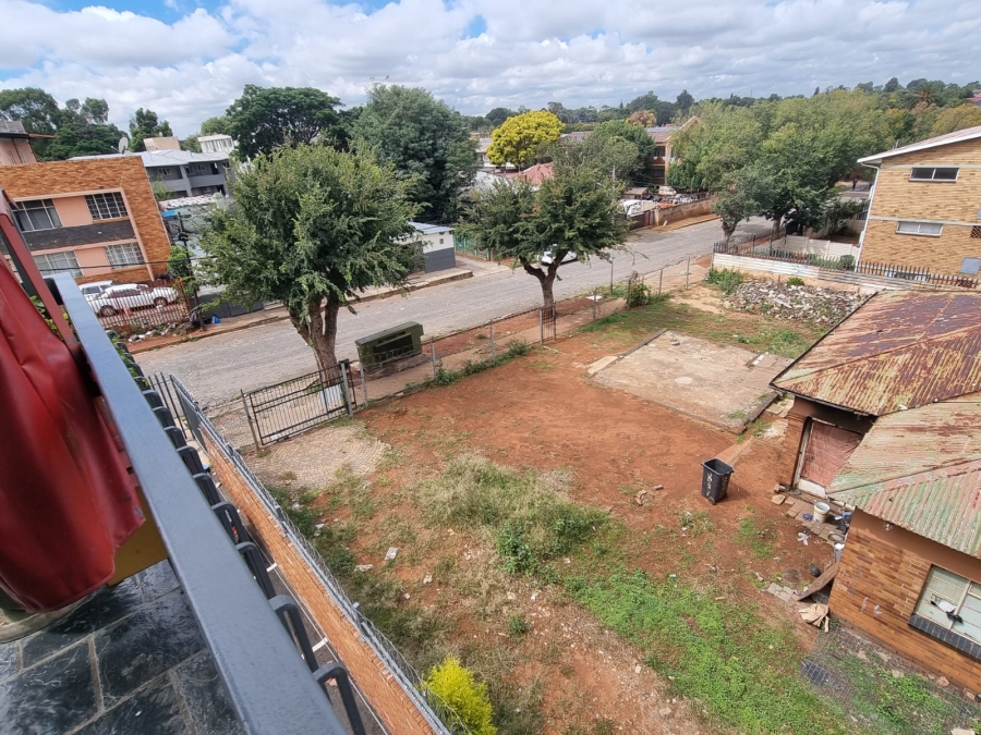 To Let commercial Property for Rent in Florida Gauteng