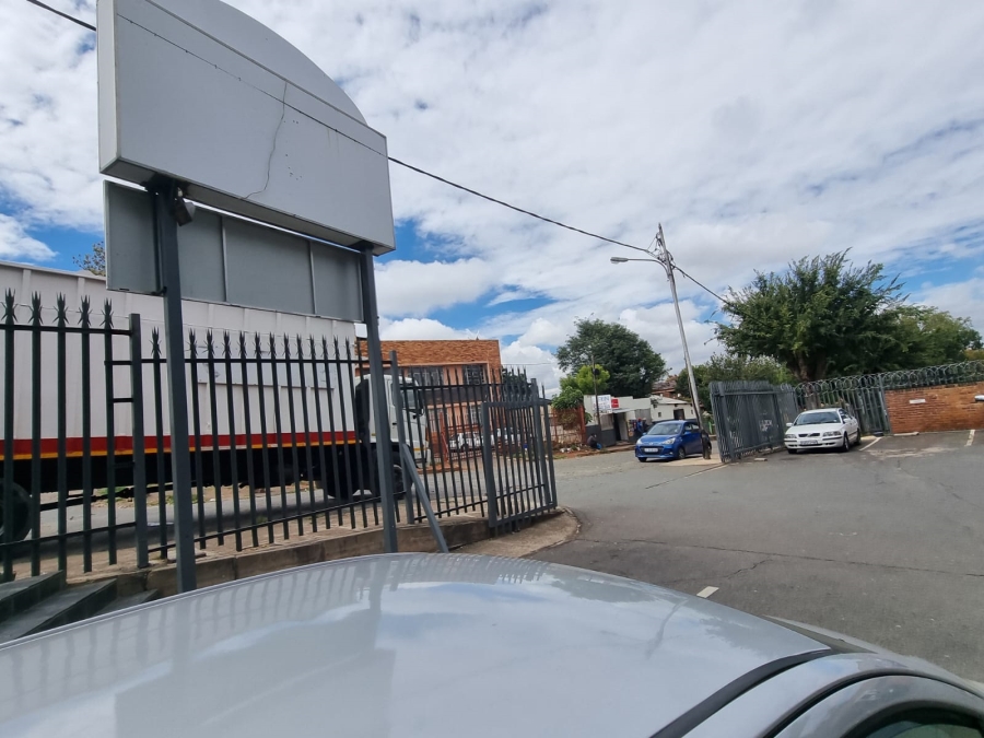 To Let commercial Property for Rent in Florida Gauteng