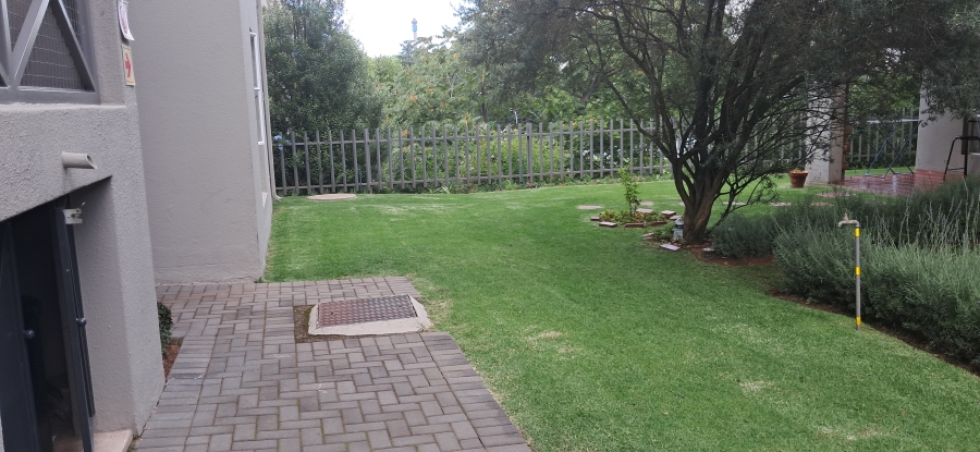 To Let 1 Bedroom Property for Rent in Melville Gauteng