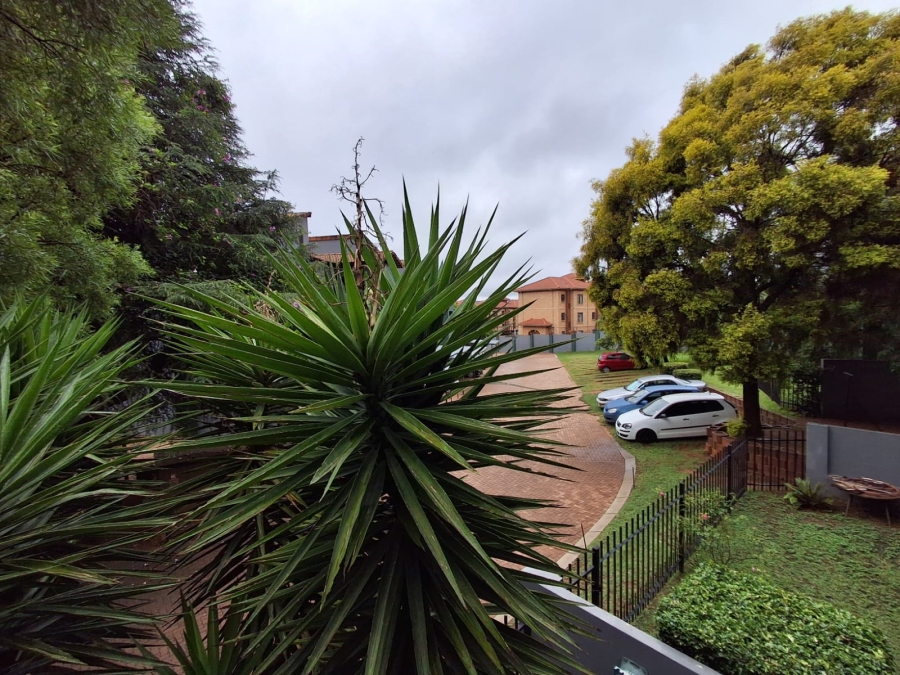 2 Bedroom Property for Sale in Honeydew Grove Gauteng