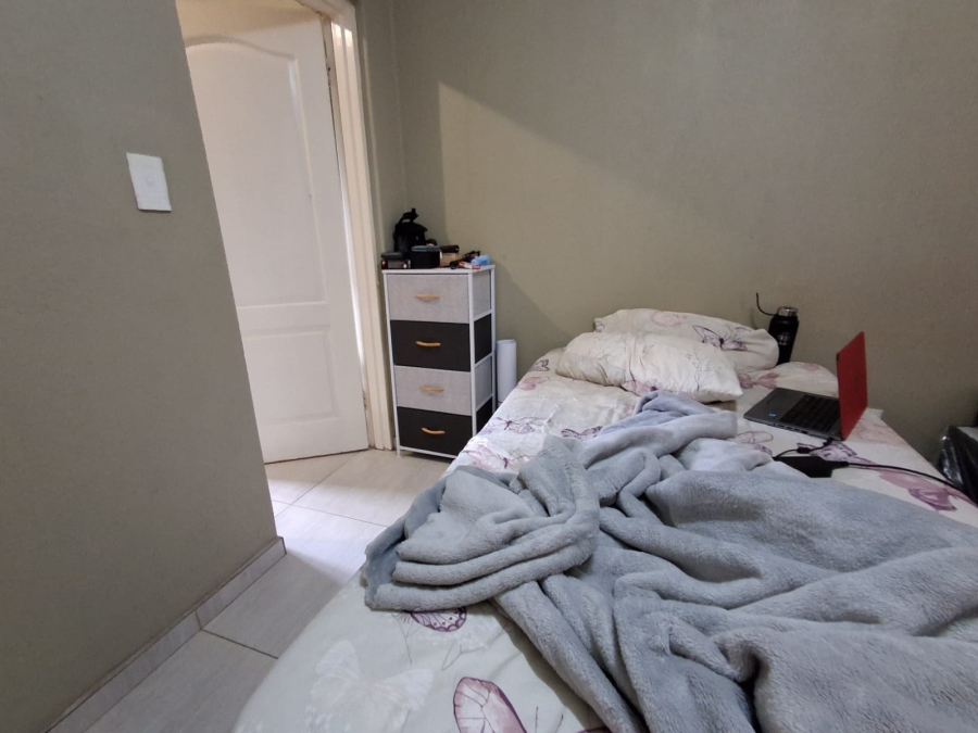 2 Bedroom Property for Sale in Honeydew Grove Gauteng