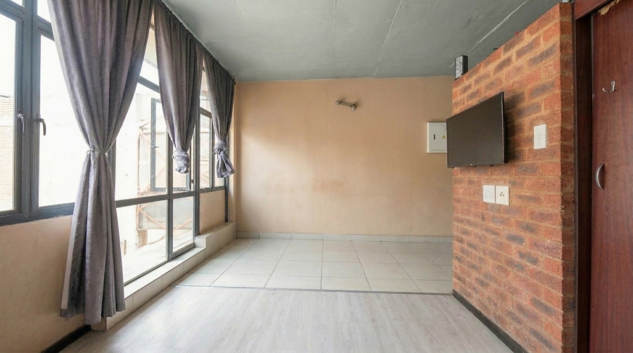 1 Bedroom Property for Sale in Braamfontein Gauteng