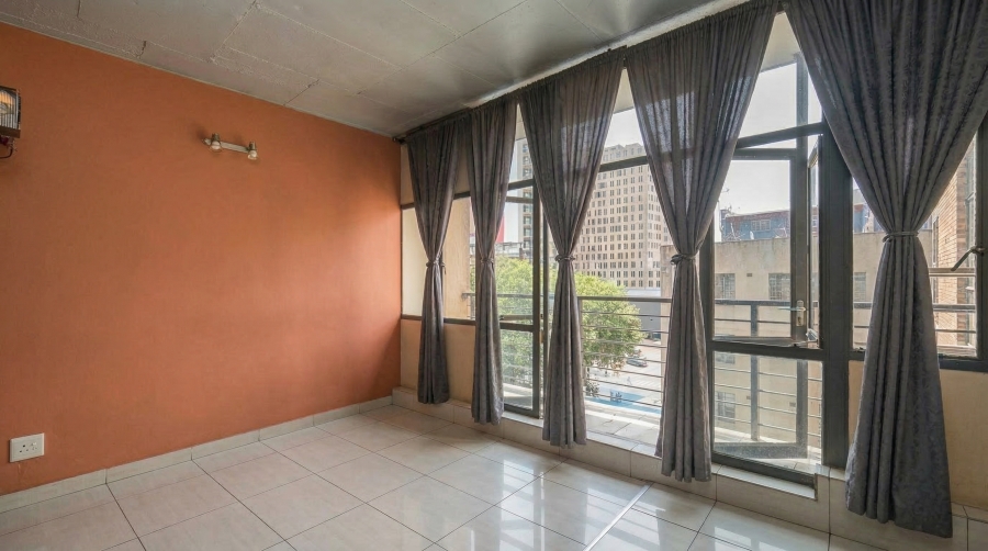 1 Bedroom Property for Sale in Braamfontein Gauteng