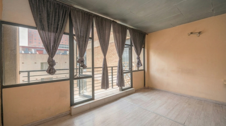 1 Bedroom Property for Sale in Braamfontein Gauteng