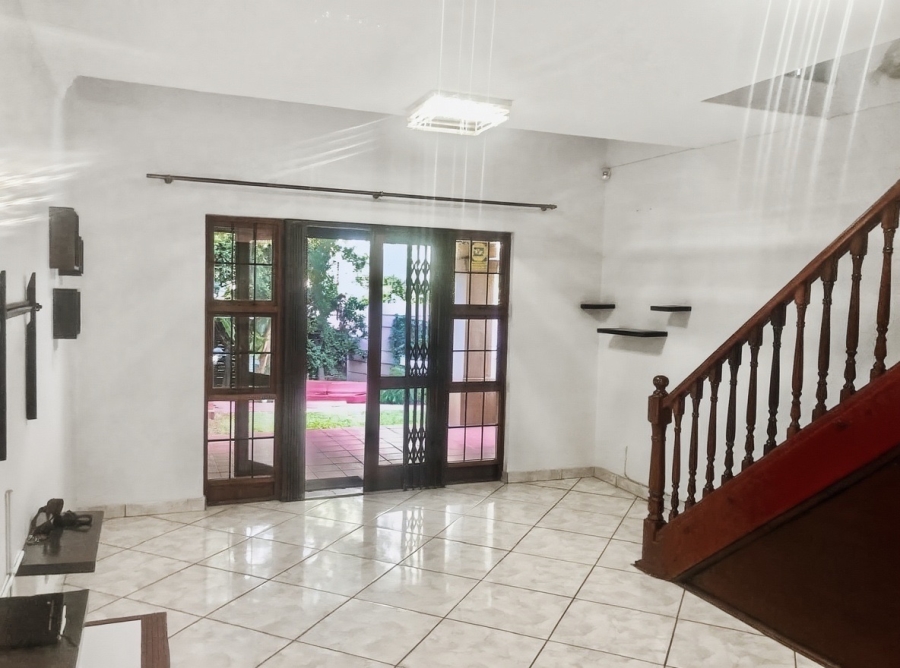 3 Bedroom Property for Sale in Sunninghill Gauteng