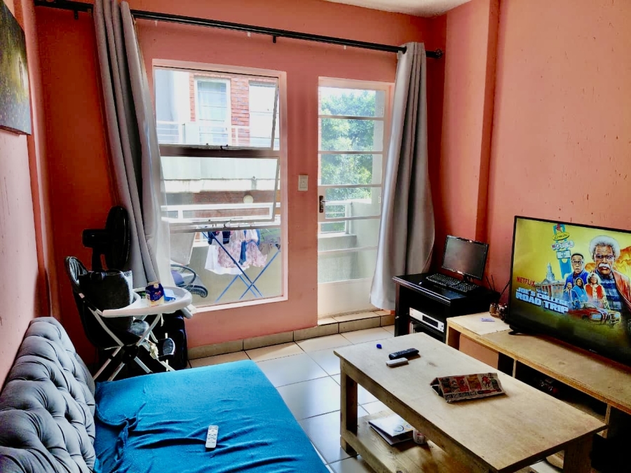 2 Bedroom Property for Sale in Buccleuch Gauteng