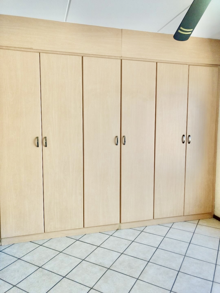 To Let 2 Bedroom Property for Rent in Sunninghill Gauteng