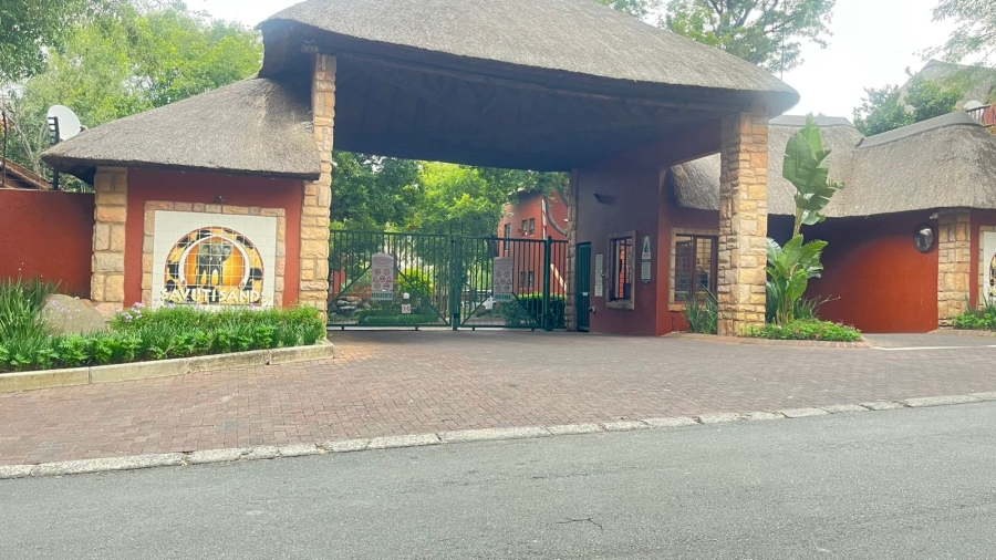 1 Bedroom Property for Sale in Sunninghill Gauteng