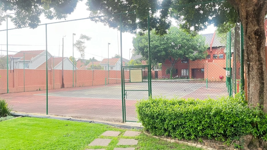 1 Bedroom Property for Sale in Sunninghill Gauteng