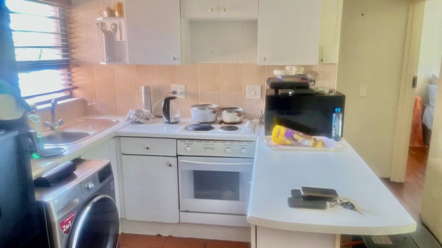 1 Bedroom Property for Sale in Sunninghill Gauteng