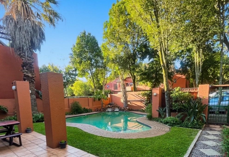 1 Bedroom Property for Sale in Sunninghill Gauteng