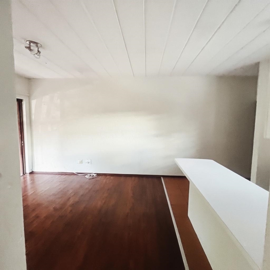 1 Bedroom Property for Sale in Sunninghill Gauteng