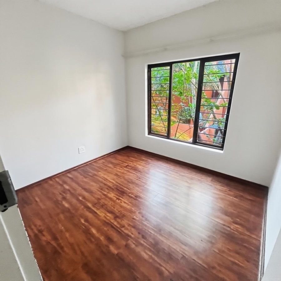 1 Bedroom Property for Sale in Sunninghill Gauteng