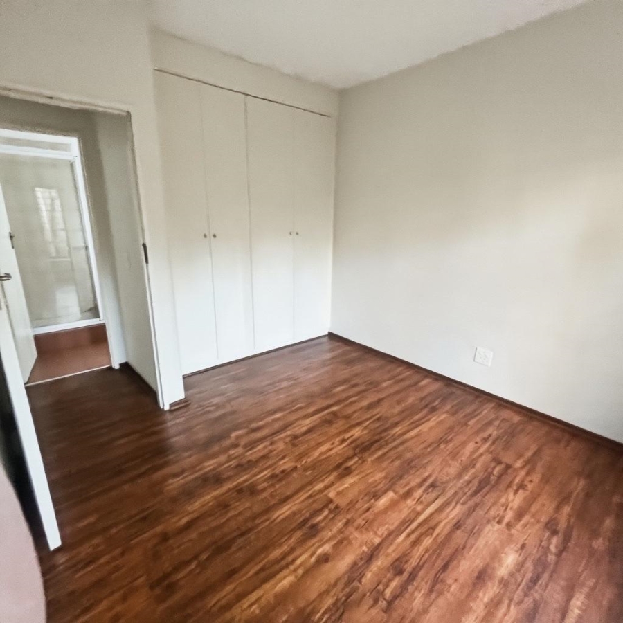 1 Bedroom Property for Sale in Sunninghill Gauteng