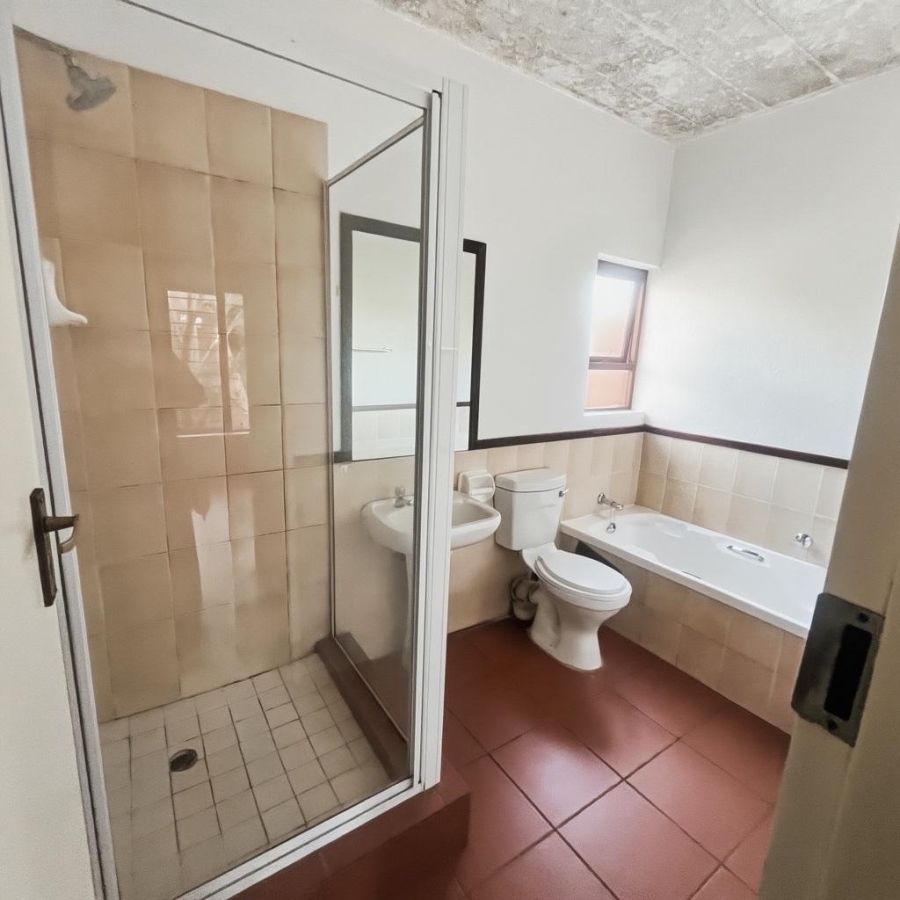 1 Bedroom Property for Sale in Sunninghill Gauteng