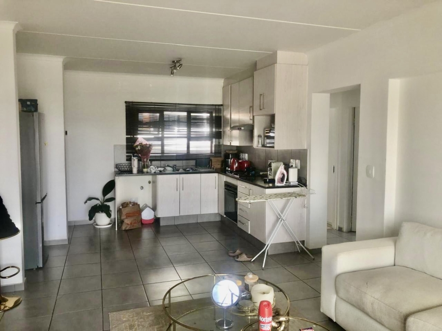 2 Bedroom Property for Sale in Barbeque Downs Gauteng