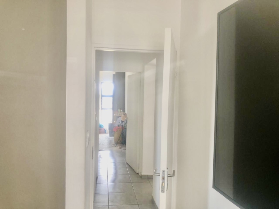 2 Bedroom Property for Sale in Barbeque Downs Gauteng