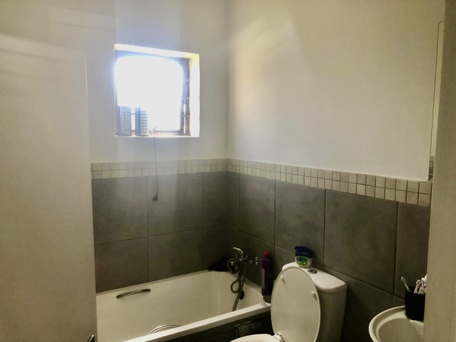 2 Bedroom Property for Sale in Barbeque Downs Gauteng