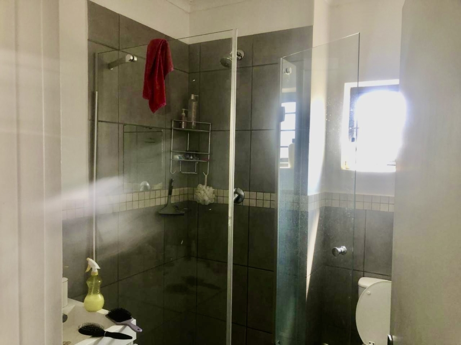 2 Bedroom Property for Sale in Barbeque Downs Gauteng