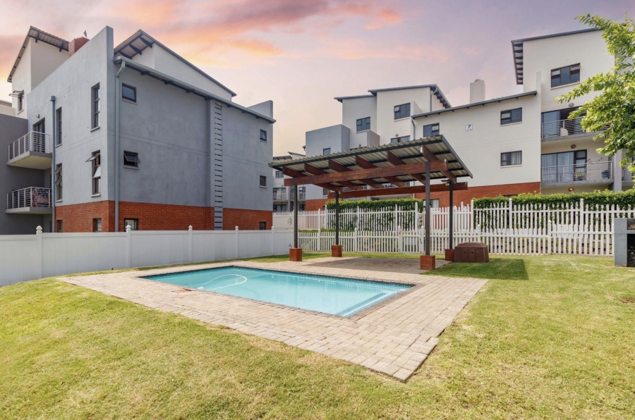 2 Bedroom Property for Sale in Barbeque Downs Gauteng