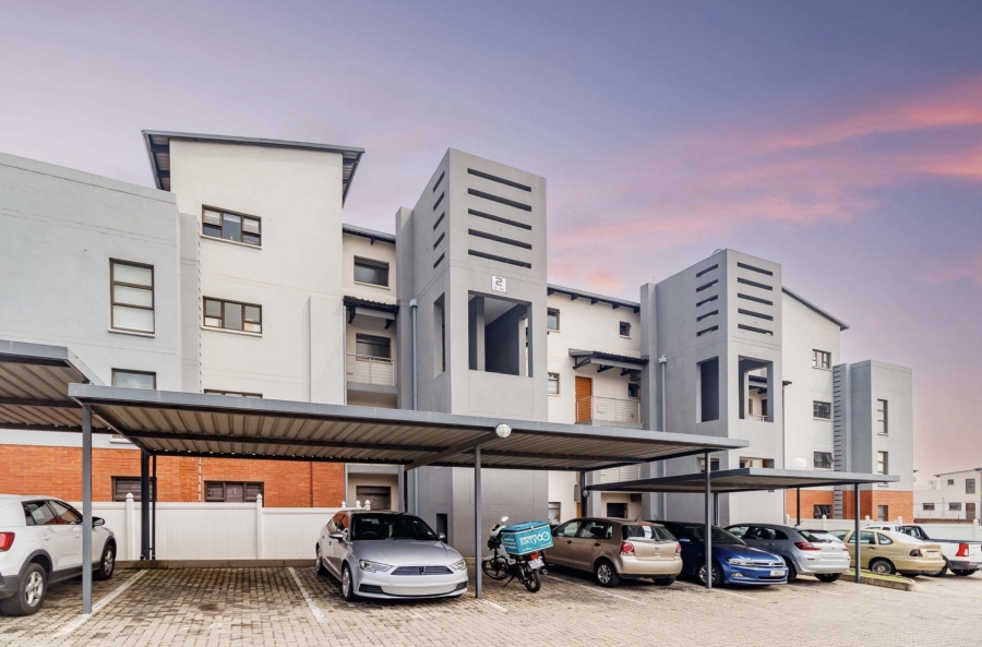 2 Bedroom Property for Sale in Barbeque Downs Gauteng