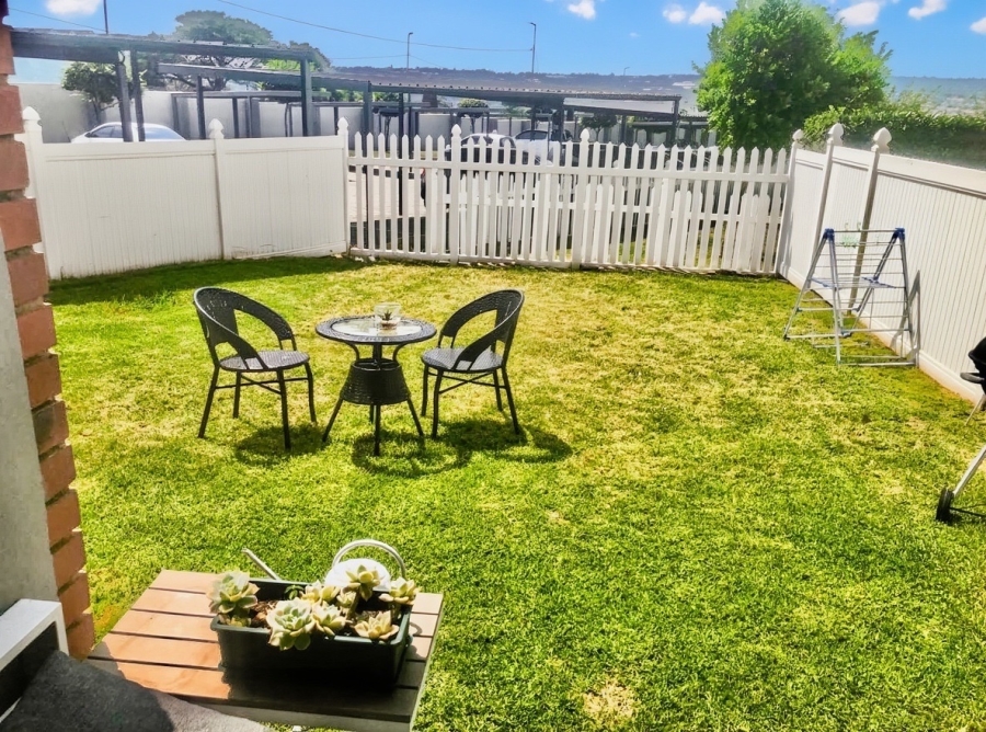2 Bedroom Property for Sale in Barbeque Downs Gauteng