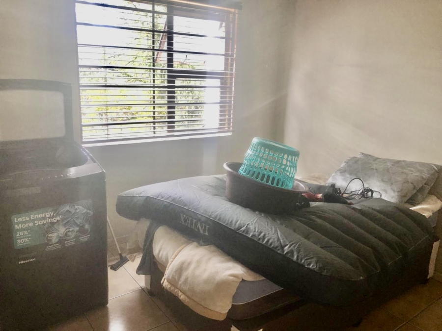 1 Bedroom Property for Sale in Sunninghill Gauteng